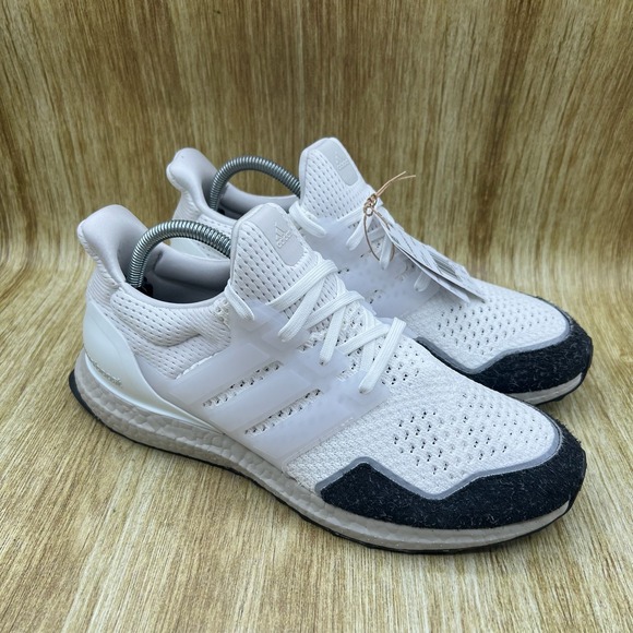 Adidas Ultraboost 1.0 Men\'s Size 9.5 White Black Shoes‎ Sneakers IH4927 NEW